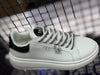 Sneakers Ynot con charm strass su lacci lurex bicolore