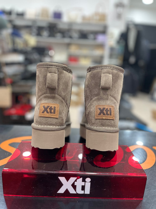 STIVALETTO XTI
