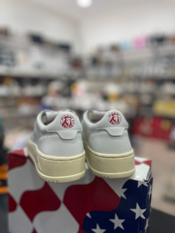 SNEAKERS AUTRY