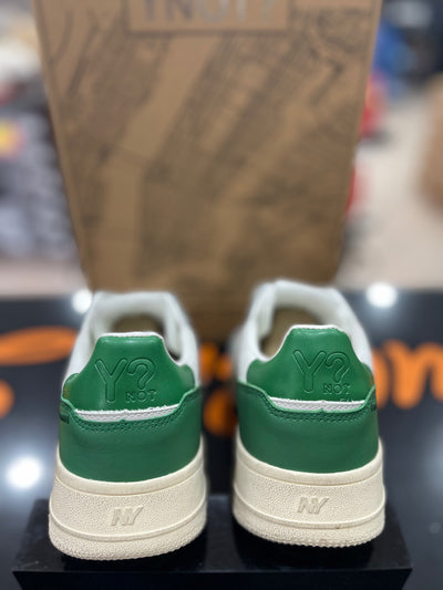SNEAKERS YNOT?