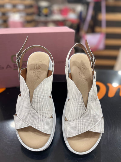 SANDALO SARA