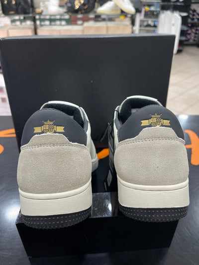 SNEAKERS REPLAY