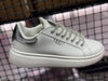 SNEAKERS  YNOT